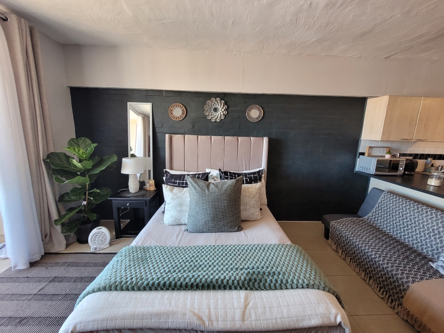 1 Bedroom Property for Sale in Humewood Eastern Cape
